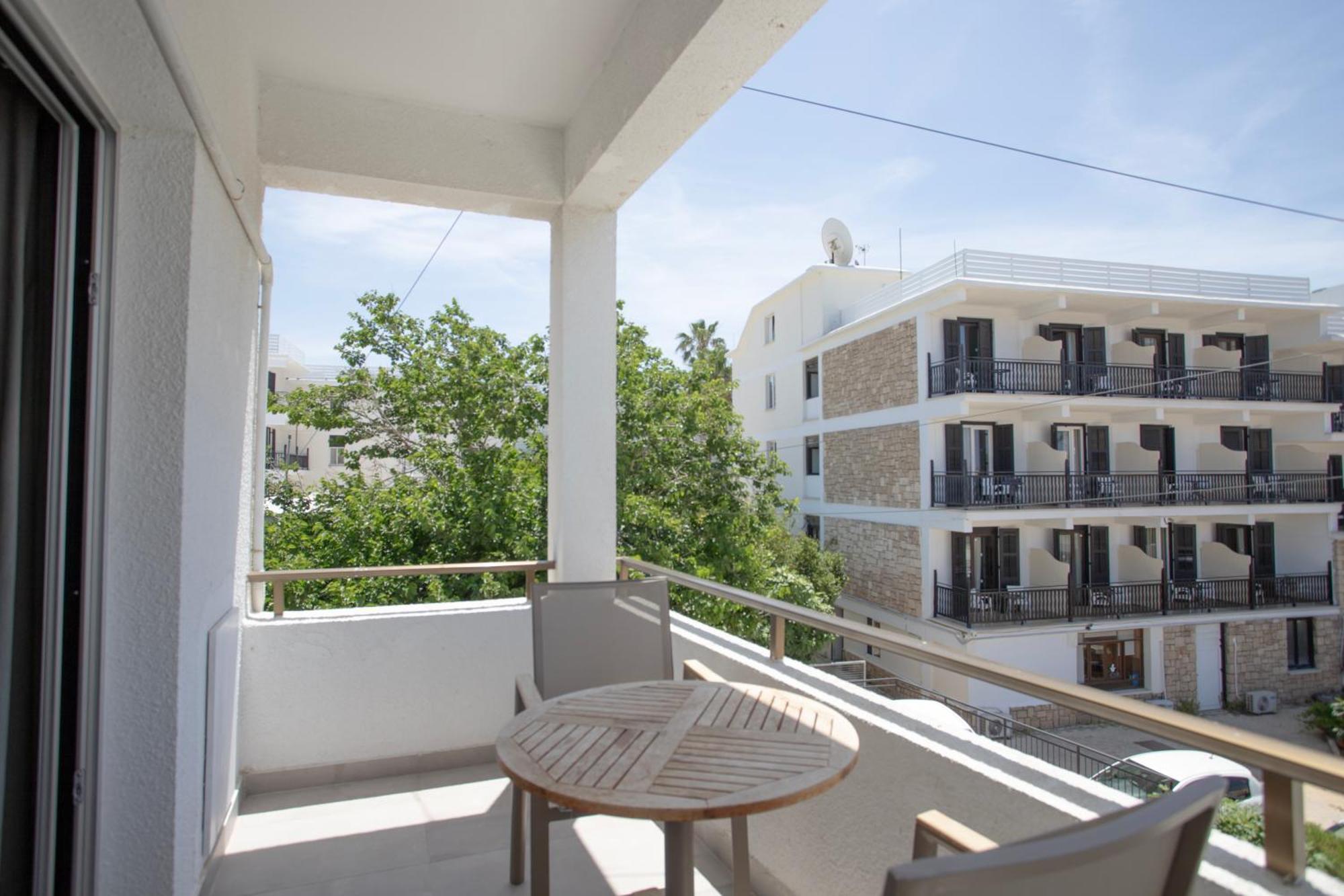 Papadavid Apartments Paphos Esterno foto